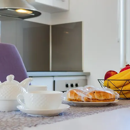 Queen's Pearl - Ninske Vodice Апартаменты Нин