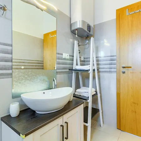 Queen's Pearl - Ninske Vodice Nin