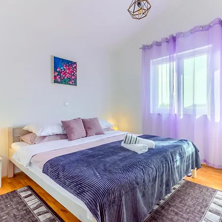 Apartment Queen's Pearl - Ninske Vodice *