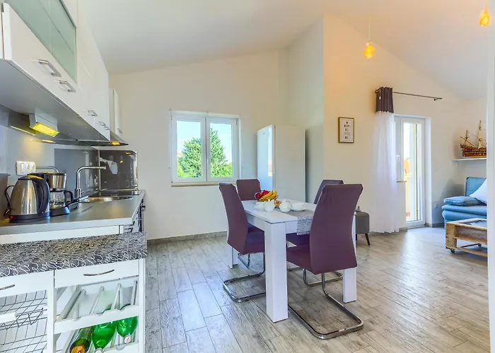 Апартаменты Queen's Pearl - Ninske Vodice *