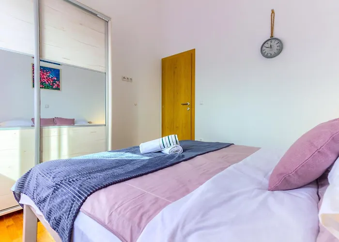 Queen's Pearl - Ninske Vodice * Нин