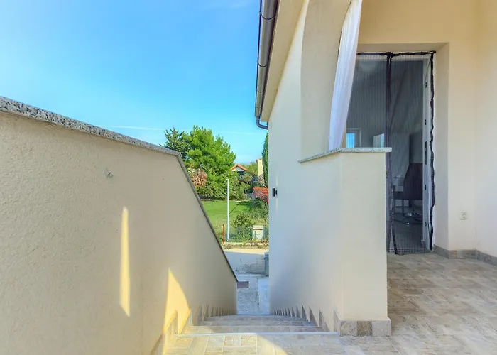 Апартаменты Queen's Pearl - Ninske Vodice Нин